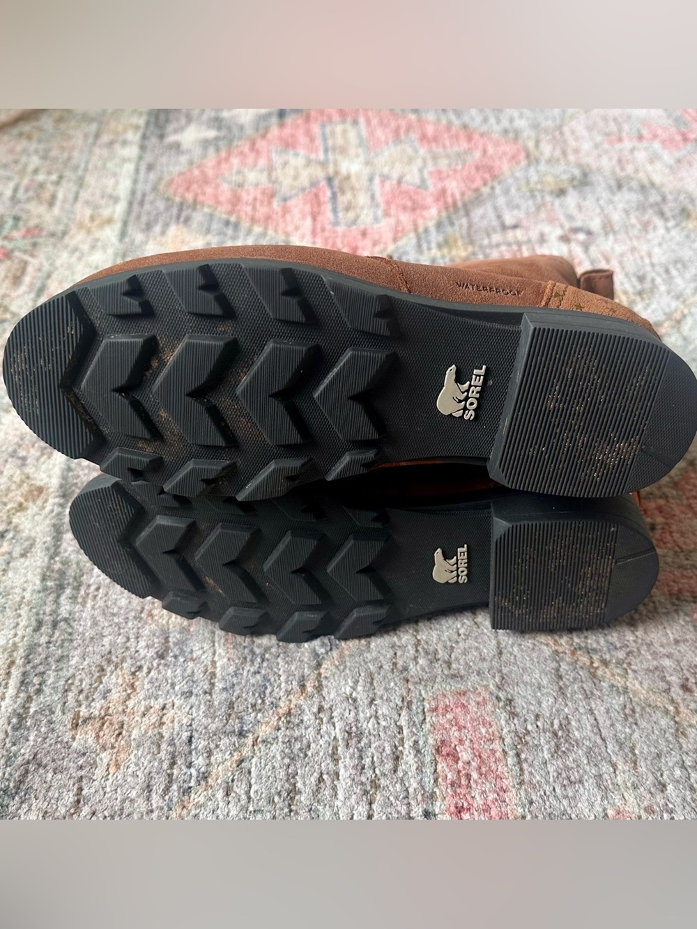 Girl’s Waterproof Sorel Leather Boots - Picture 4 of 9